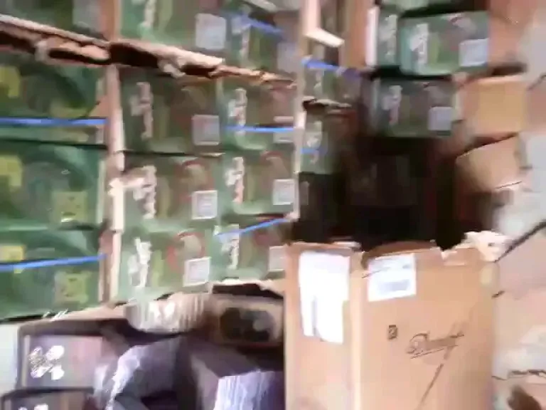 ضبط شحنة ضخمة من كتب السحر والشعوذة كانت في طريقها إلى السيد حمود في صنعاء